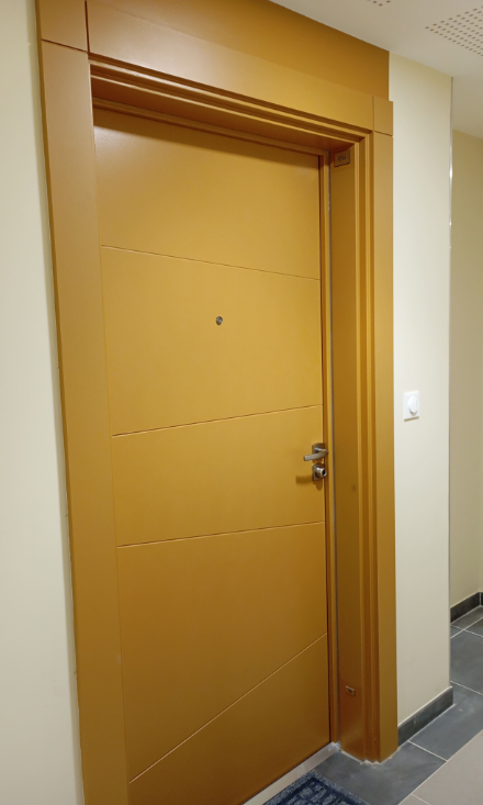 Porte blindé dans résidence neuve à Sanary