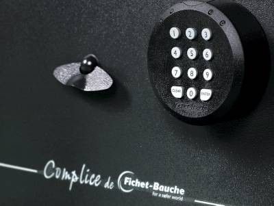 COFFRE FORT FICHET BAUCHE COMPLICE AVEC SERRURE ELECTRONIQUE NECTRA A TOULON