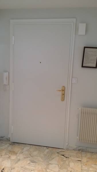 Installation d'une porte blindée à Sanary sur mer