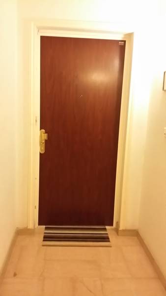 Comment sécuriser une porte d'entrée d'appartement à Sanary sur mer ?