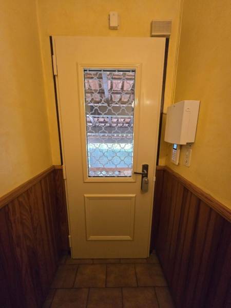 Porte blindée FICHET avec serrure connectée certifié A2P@ à La Seyne dans le Var