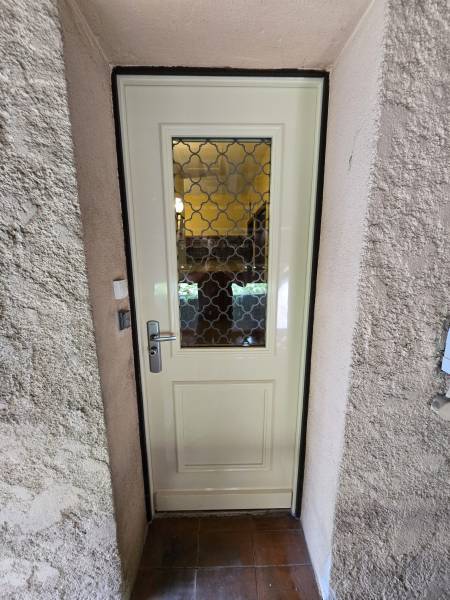 Porte blindée avec vitrage sérigraphie de marque FICHET à La Seyne proche de Toulon